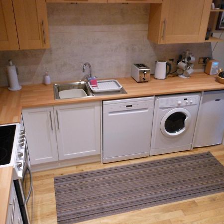 Orkneyinga Apartment เคิร์กวอลล์ ภายนอก รูปภาพ