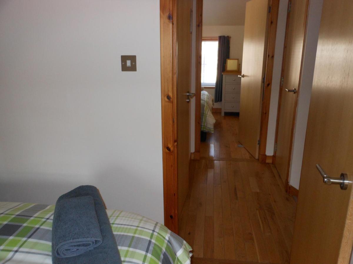 Orkneyinga Apartment เคิร์กวอลล์ ภายนอก รูปภาพ
