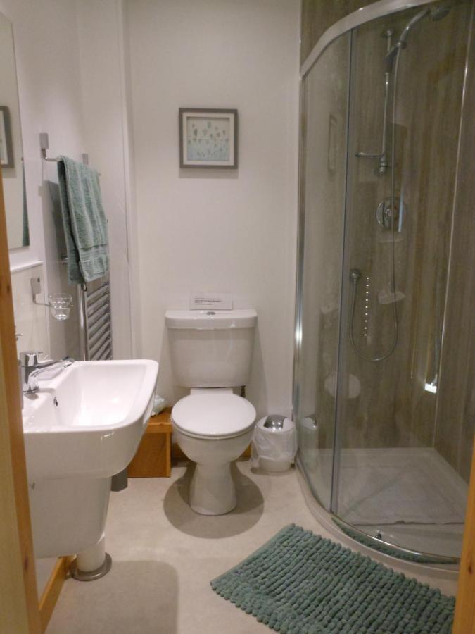 Orkneyinga Apartment เคิร์กวอลล์ ภายนอก รูปภาพ