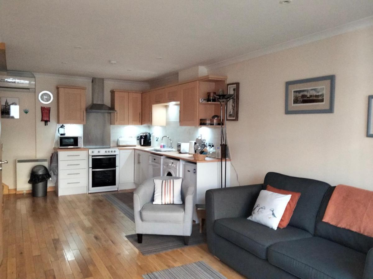 Orkneyinga Apartment เคิร์กวอลล์ ภายนอก รูปภาพ