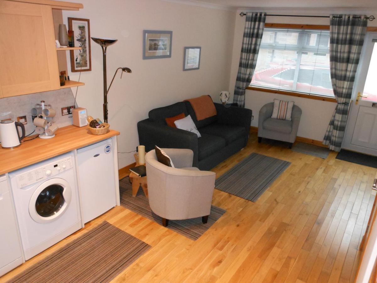 Orkneyinga Apartment เคิร์กวอลล์ ภายนอก รูปภาพ